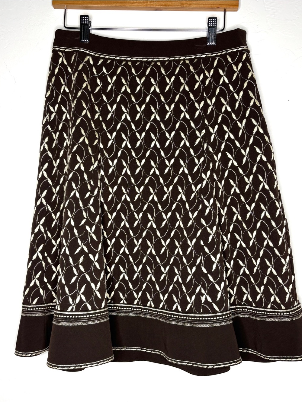 Chocolate Brown & Cream Patterned Skater Skirt Ann Taylor embroidered detail 4